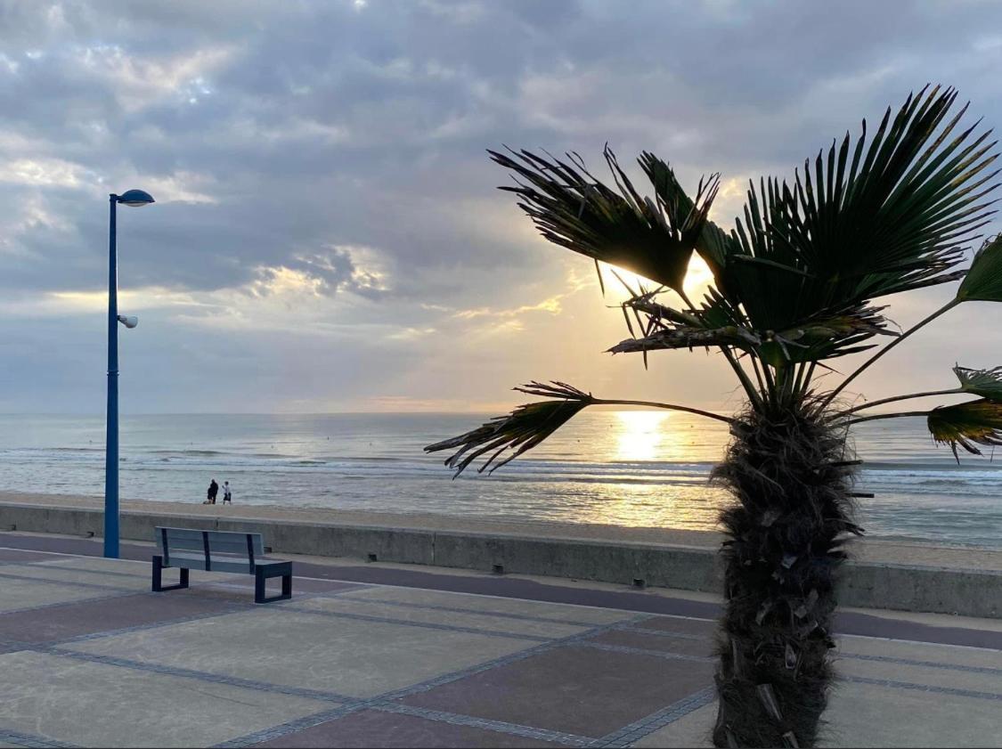 Lesparisnormands - Magnifique Vue Mer - Centre Et Plage วิลเลร์-ซูร์-แมร์ ภายนอก รูปภาพ